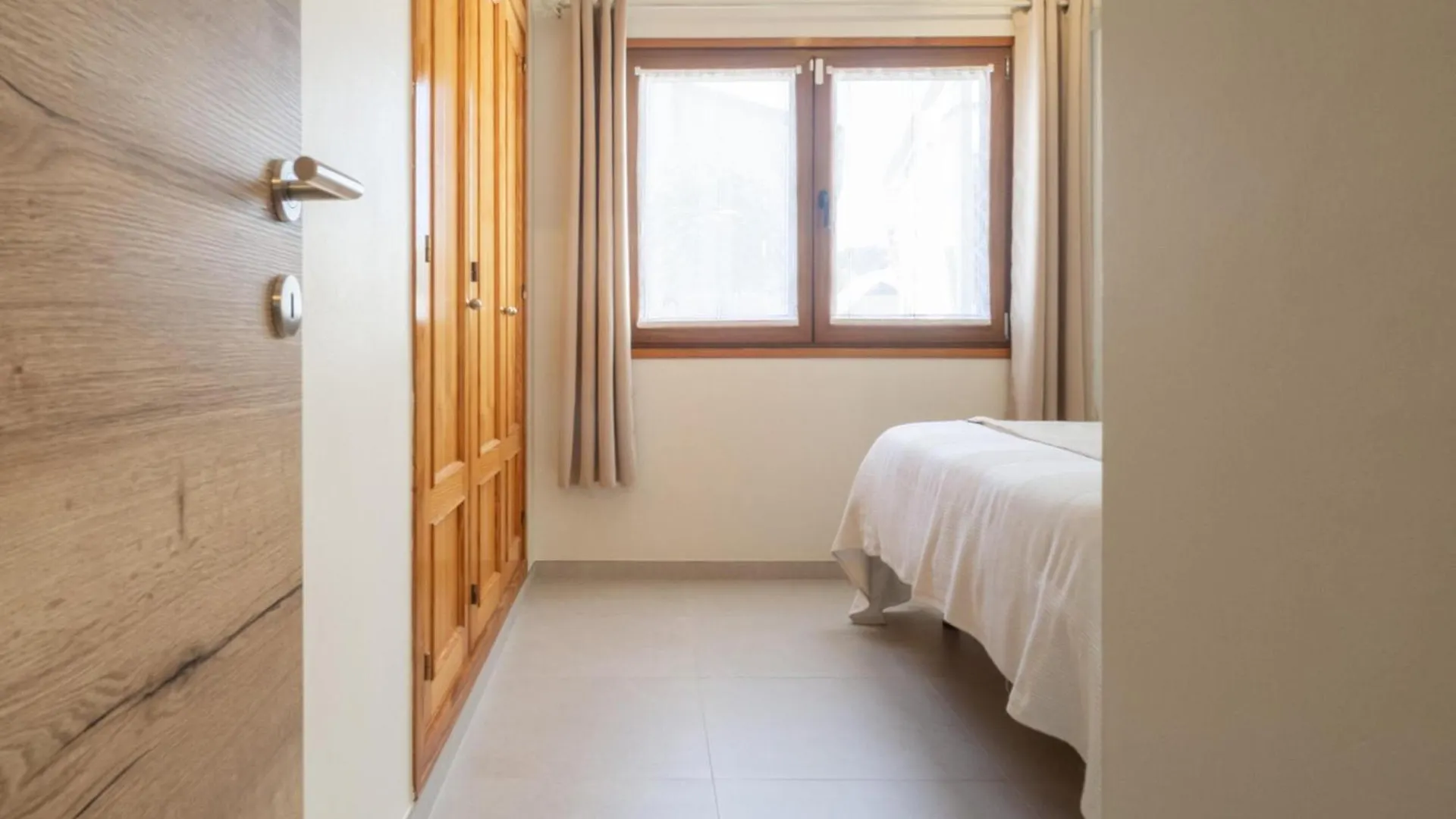 Villa Con Piscina Privada, Aire Acondicionado Y Wifi Cerca De Playa - 3 Habitaciones, 2 Banos - Es-325-15 トレリャ・デ・モングリ 0*,  スペイン